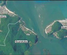Foto de satélite da Baia de Guaratuba, com legendas