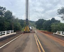PR-439 Ponte do Rio das Cinzas em Santo Antônio da Platina - cravação de estacas das novas lajes de transferência