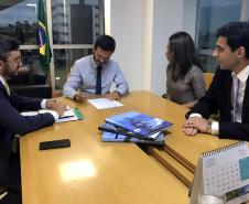 O Paraná foi o primeiro Estado do Brasil a solicitar a descentralização das atividades relacionadas à exploração dos portos organizados. A solicitação para alteração no modelo atual foi feita na tarde de quinta-feira (7), em Brasília. Foto: Divulgação/APPA