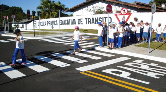 Aulas práticas na EPET/Francisco Beltrão