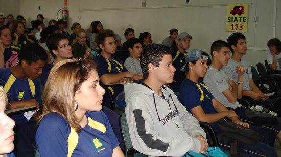 Jovem no Trânsito