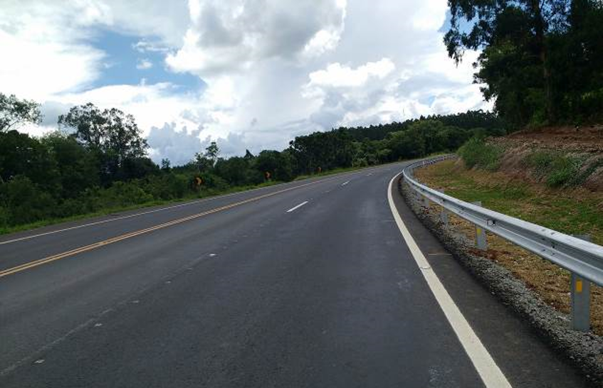 Terceira faixa BR-373 km 238+000 ao km 240+360