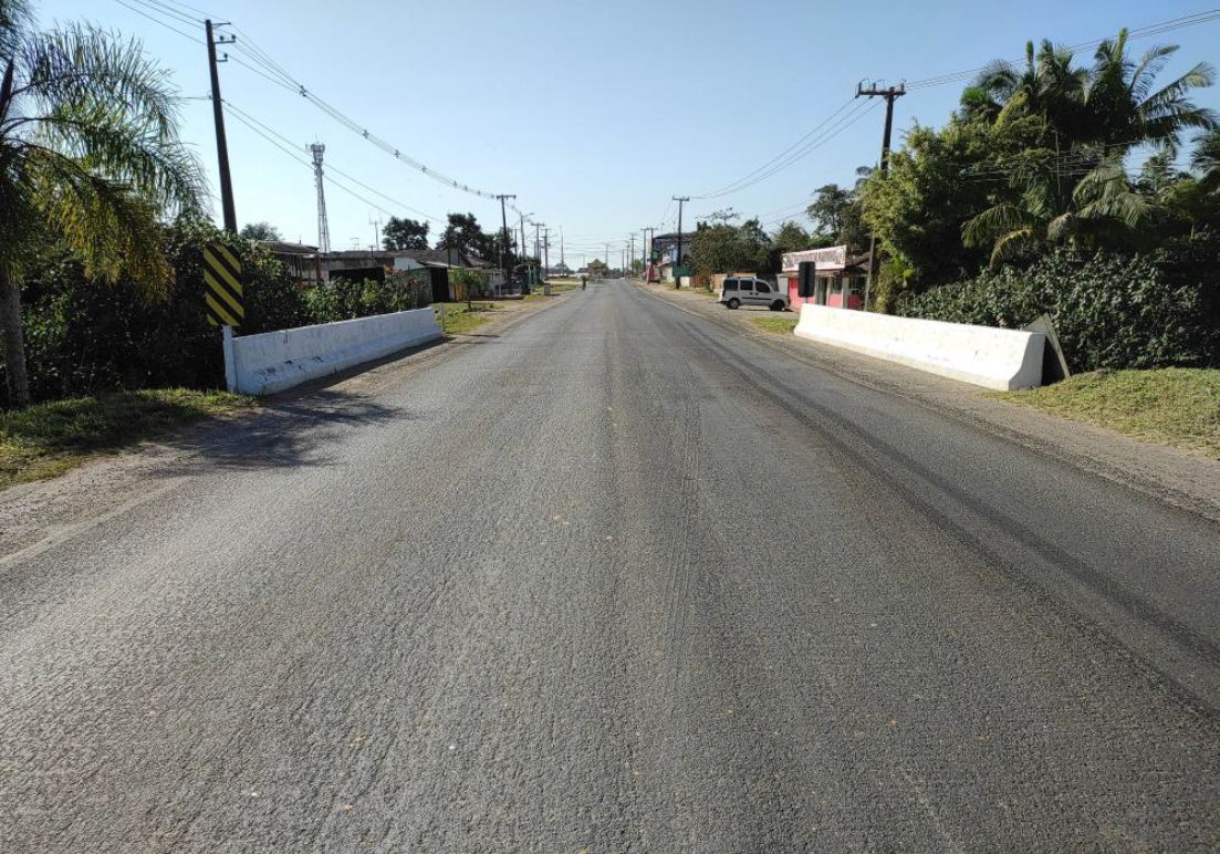 Ponte sobre o Rio da Praia PR-412