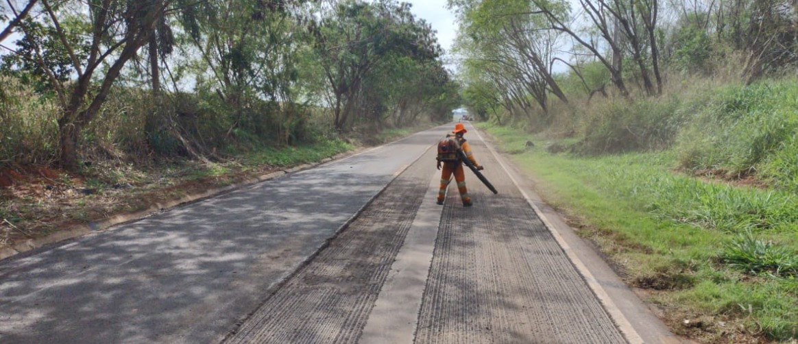 PR-576 entre Aparecida do Ivaí e o Rio Ivaí
