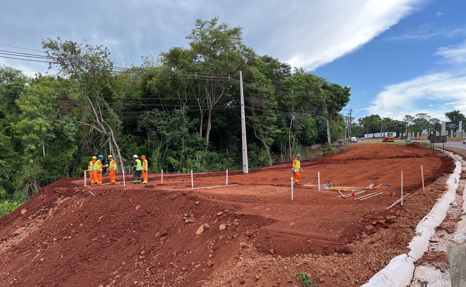 Tubulões km 2+860 montagem de gabarito