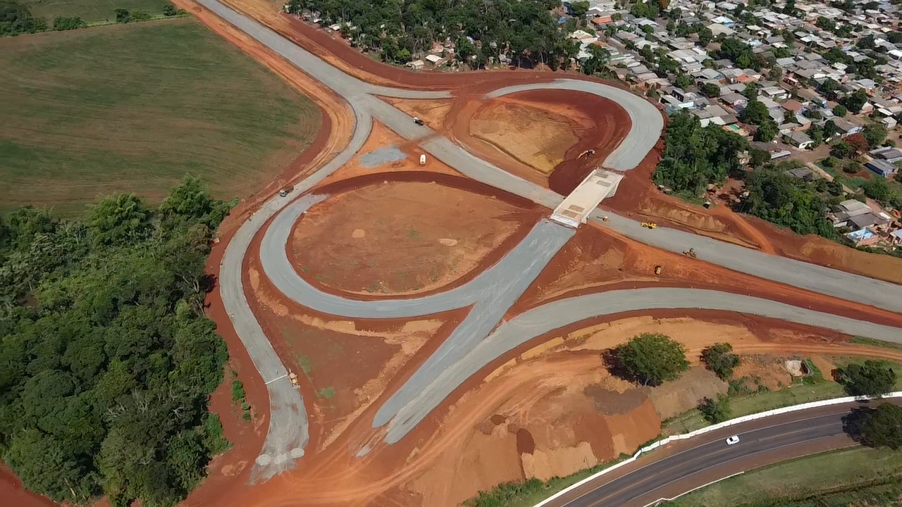 Viaduto de acesso à ponte Tancredo Neves