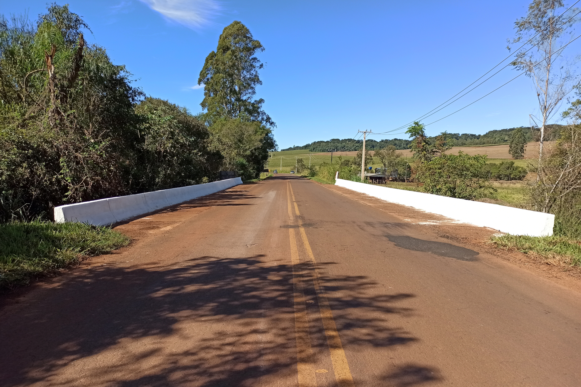 Ponte Rio Caratuva PR-239 no limite entre Campina da Lagoa e Nova Cantu