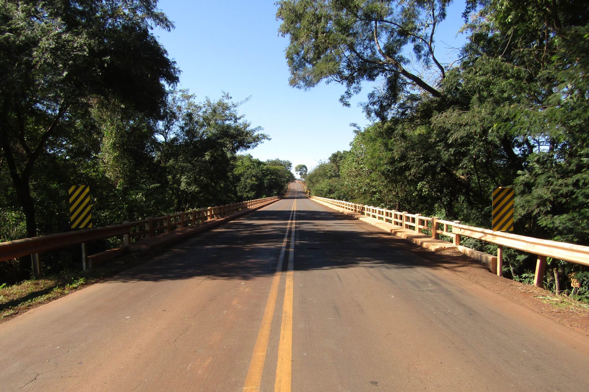Ponte Rio Mourão PR-082 no limite entre Engenheiro Beltrão e Quinta do Sol