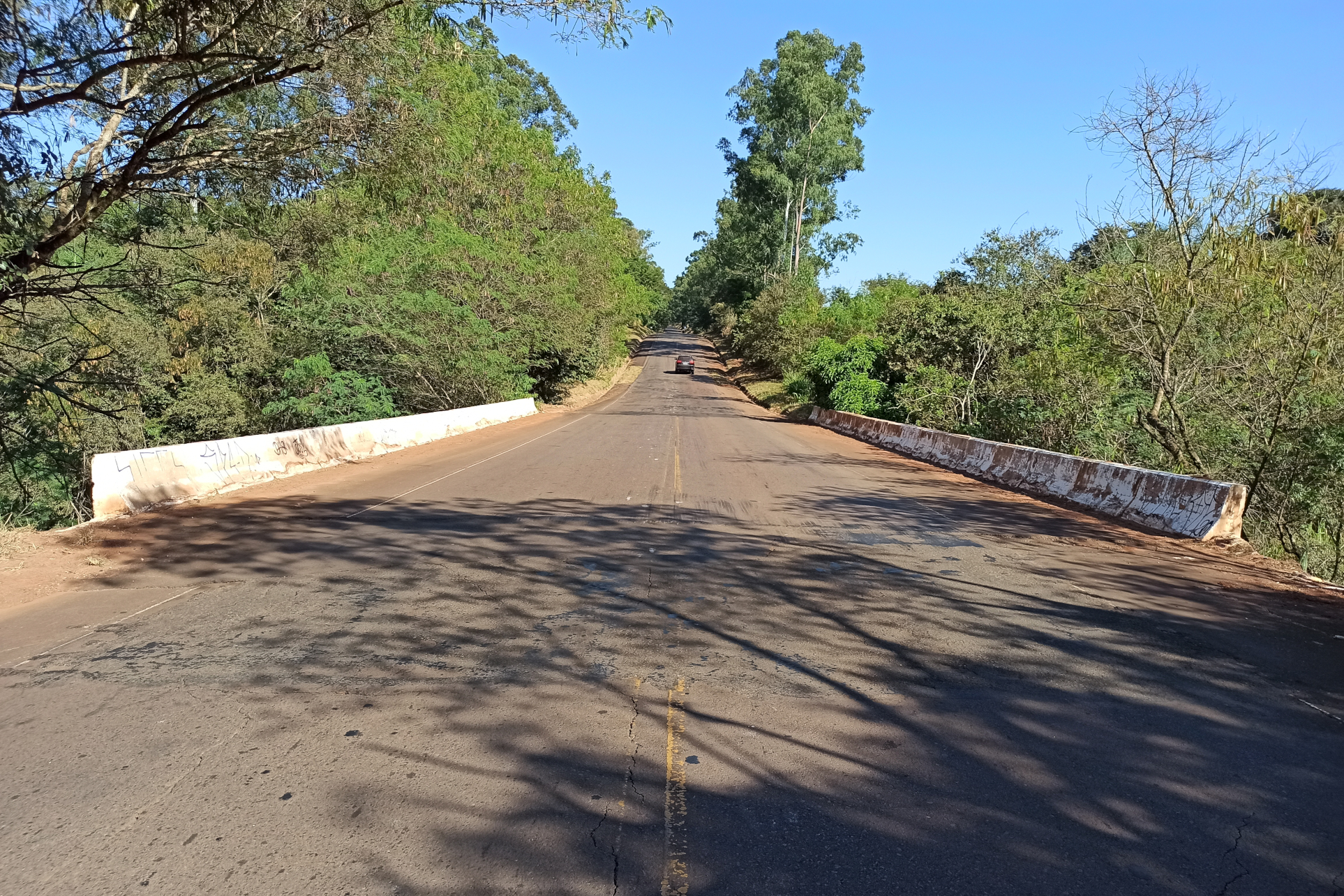 Ponte Rio Tapiracuí PR-082 no limite entre Cidade Gaúcha e Nova Olímpia