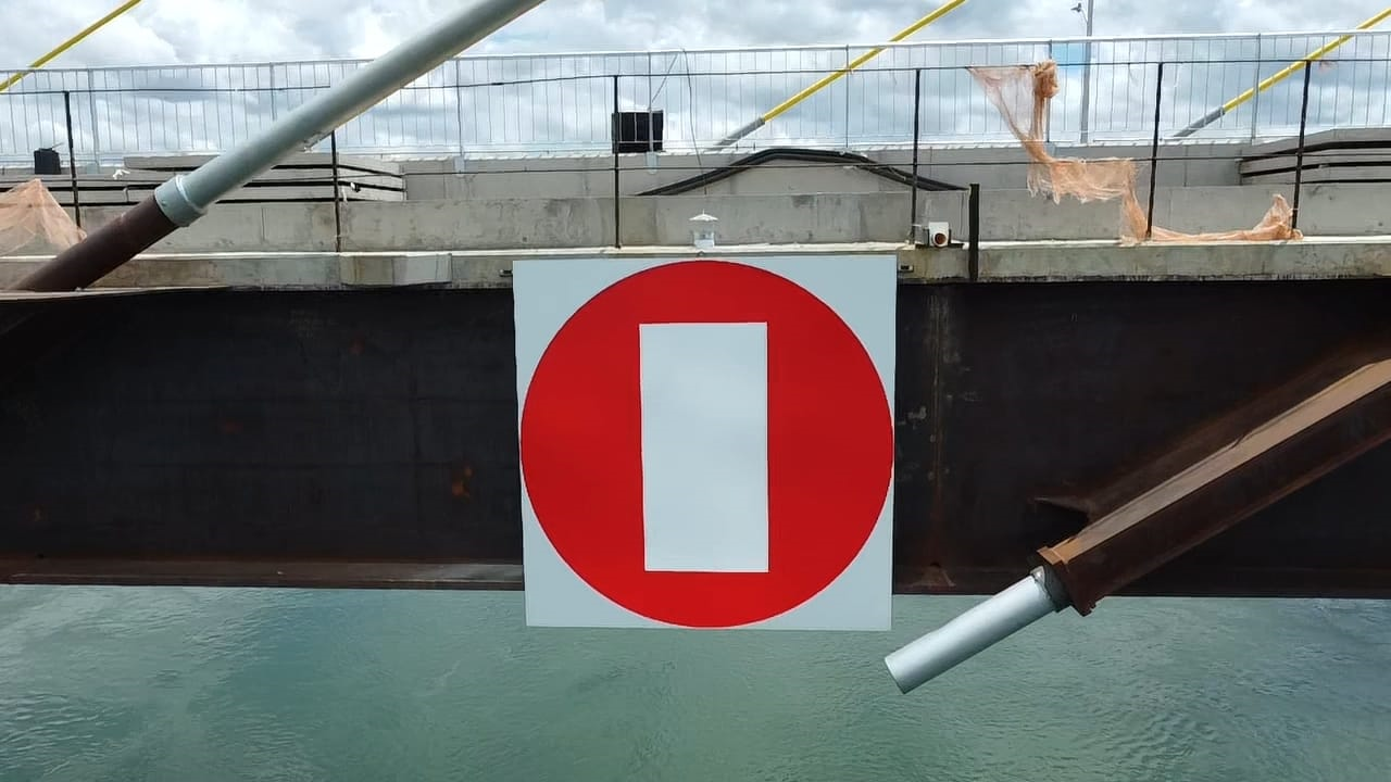 Ponte - Placa Sinalização Náutica - Vão Central