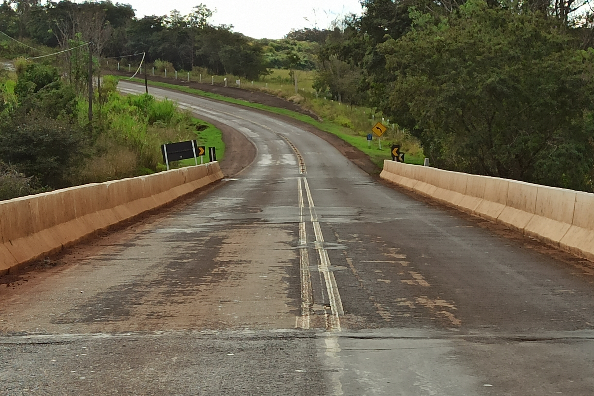 Ponte Rio Santa Quitéria PR-585 no limite entre Ouro Verde do Oeste, São Pedro do Iguaçu e Toledo