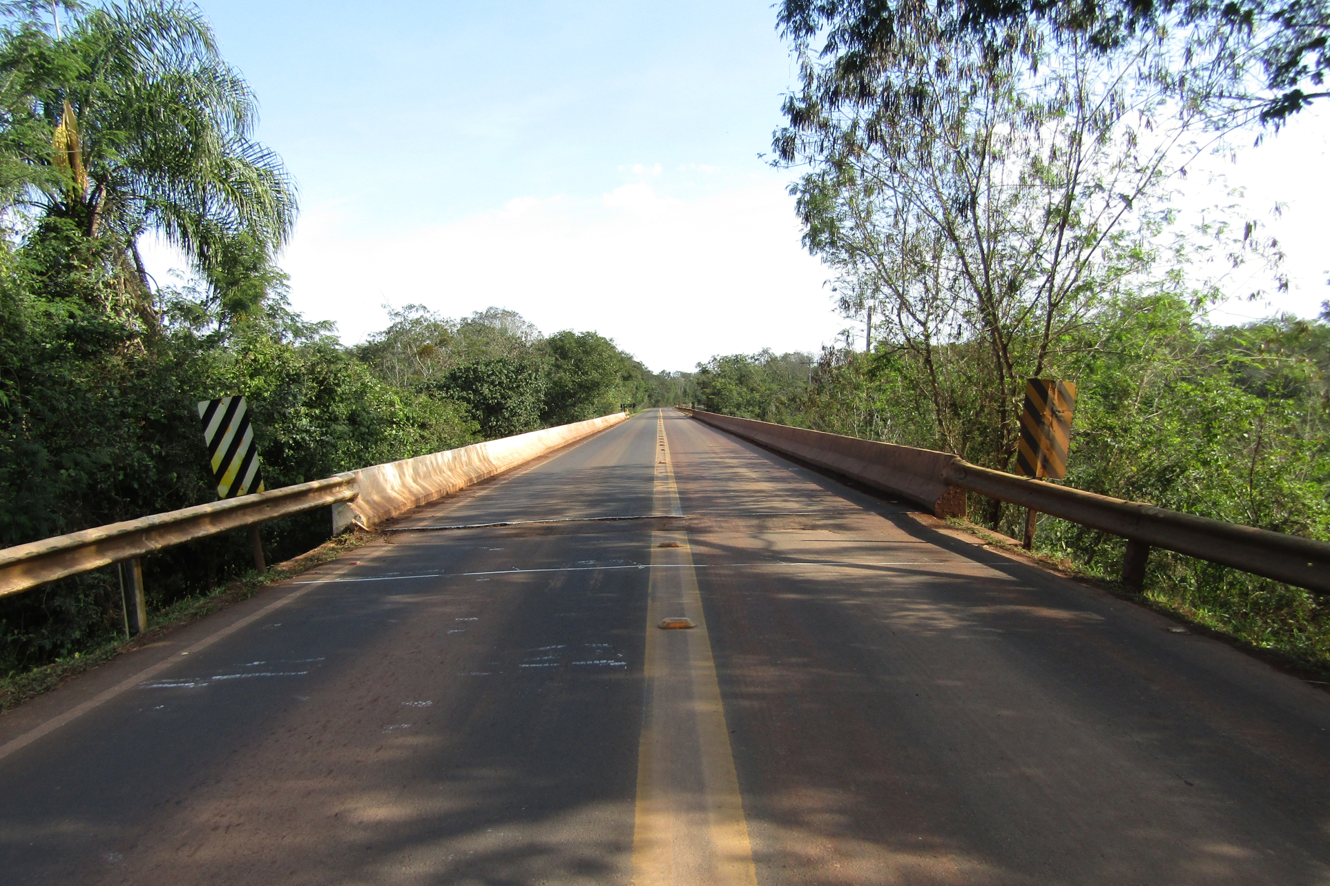 Ponte Rio São Francisco PR-488 no limite entre Santa Helena e Diamante d'Oeste