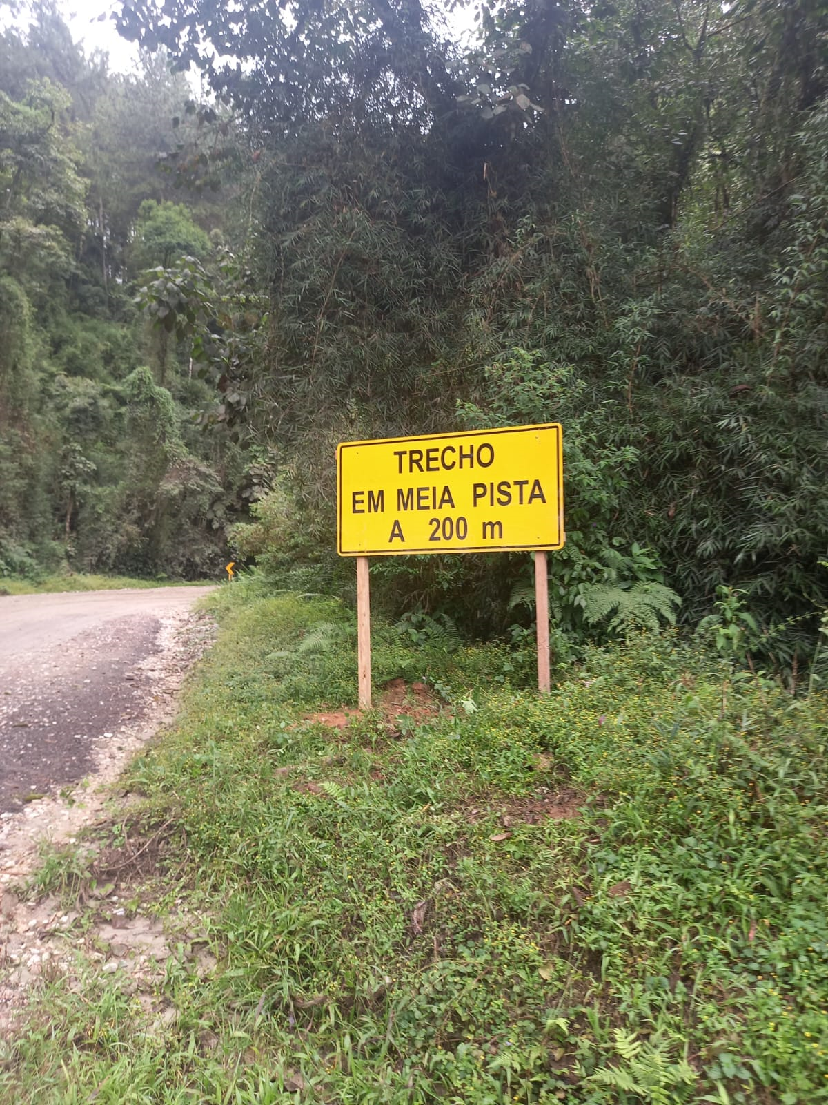 PR-092 km 137 - sinalização de emergência