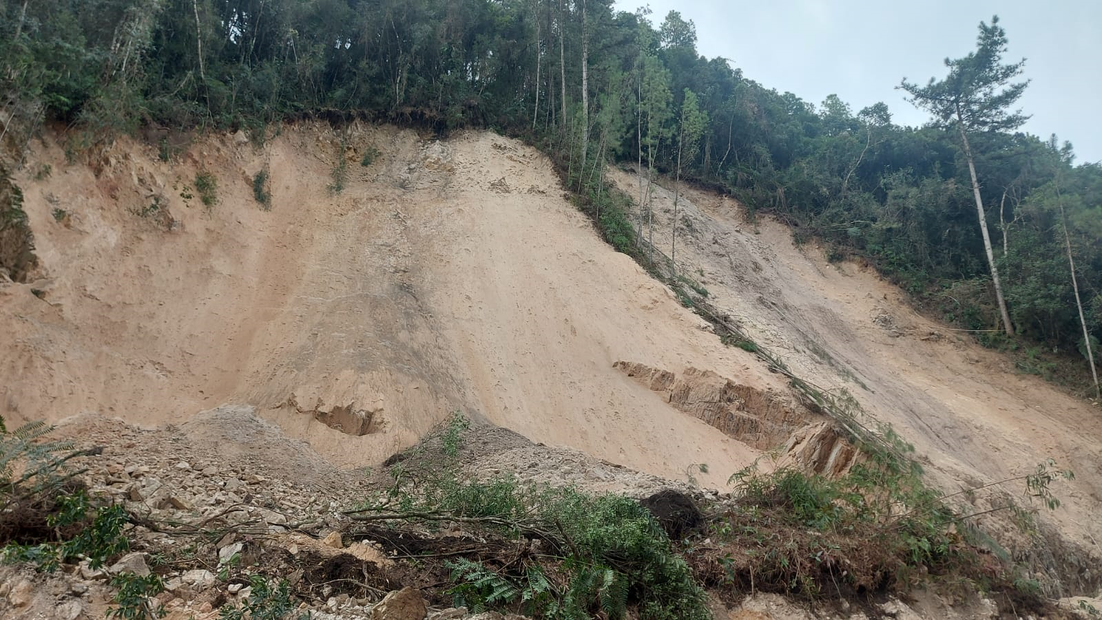 Início dos serviços de recuperação da PR-092, em Doutor Ulysses