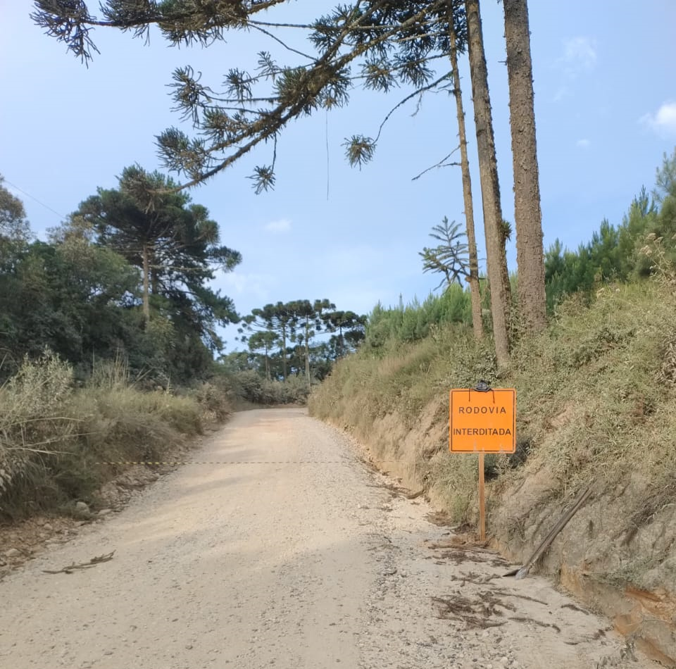 Início dos serviços de recuperação da PR-092, em Doutor Ulysses