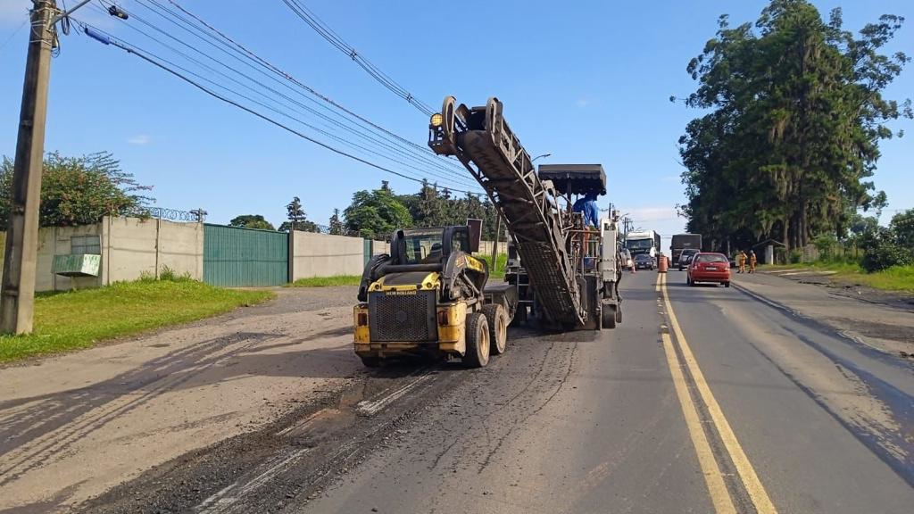Conservação da PR-151 entre Ponta Grossa e Sengés