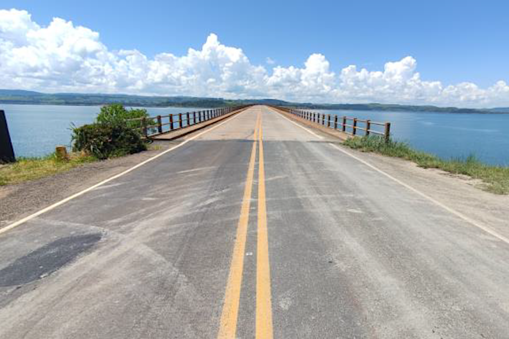 Ponte Rio Itararé - Represa de Chavantes PR-218 em Carlópolis - CP200