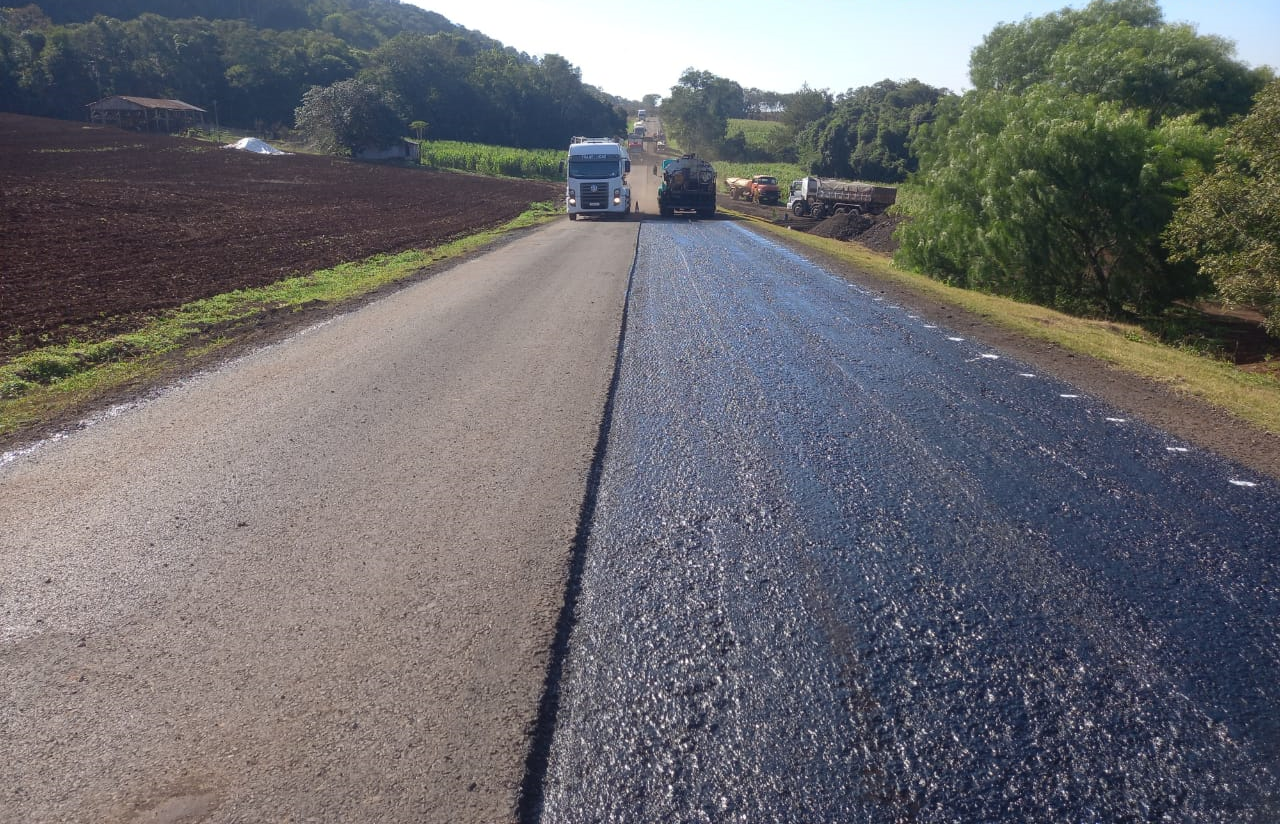 PR-471 Catanduvas a Três Barras do Paraná - melhorias no pavimento