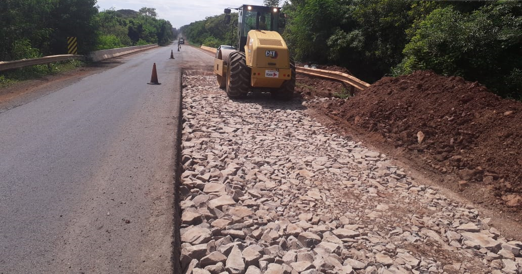 PR-486 entre Assis Chateaubriand e o Rio Piquiri - serviços do Proconserva