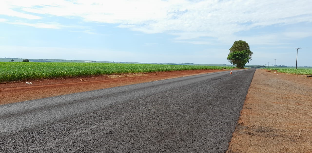 PR-486 entre Assis Chateaubriand e o Rio Piquiri - serviços do Proconserva