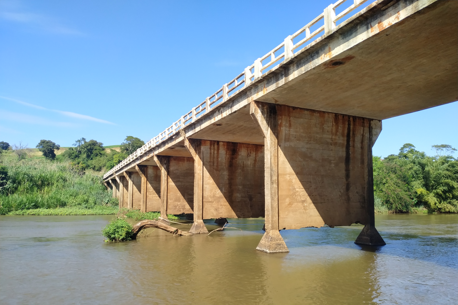 Reforma de OAE - Ponte Rio Bom PRC-466 no limite entre Kaloré e Borrazópolis