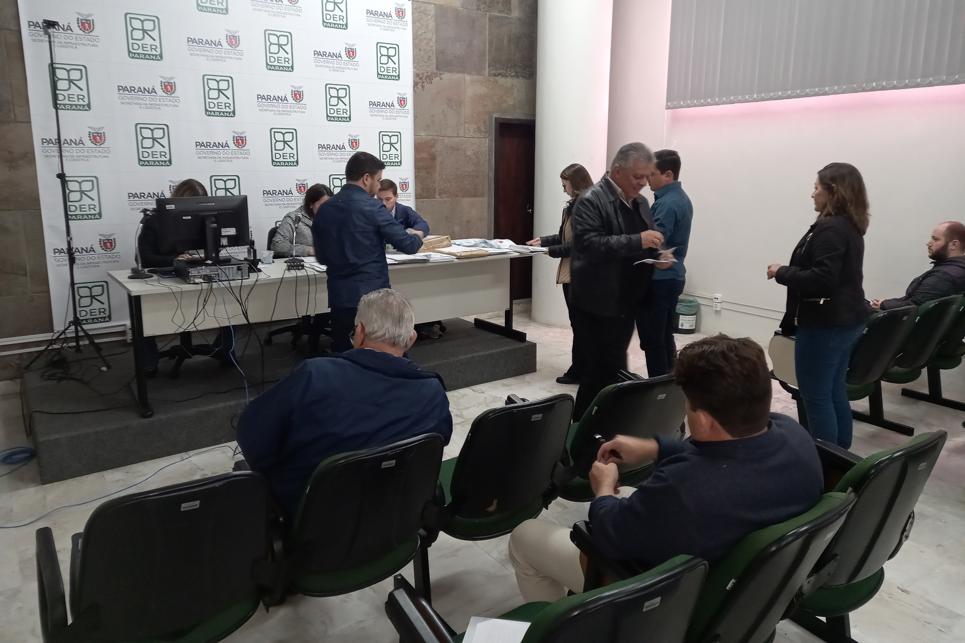 Sessão de abertura de envelopes de preços da duplicação de Toledo