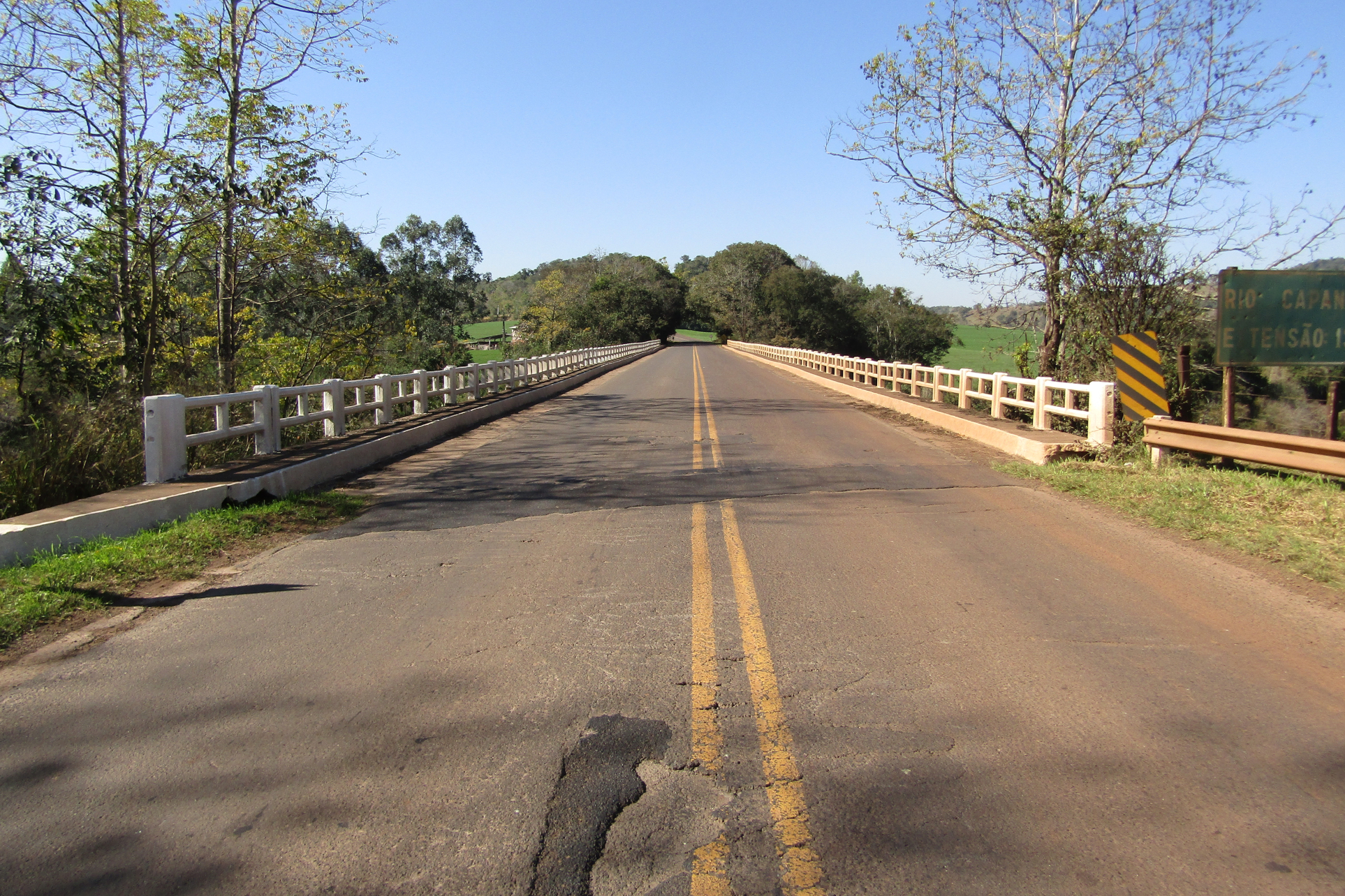 Ponte Rio Capanema PR-281 no limite entre Realeza e Planalto