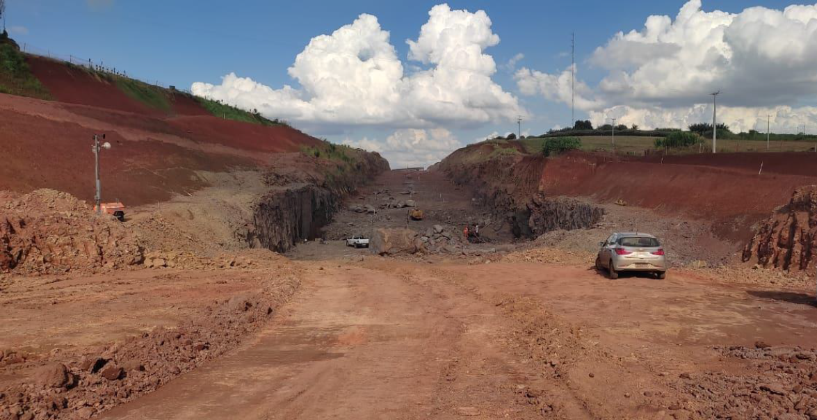 Contorno de Jandaia do Sul - terraplenagem