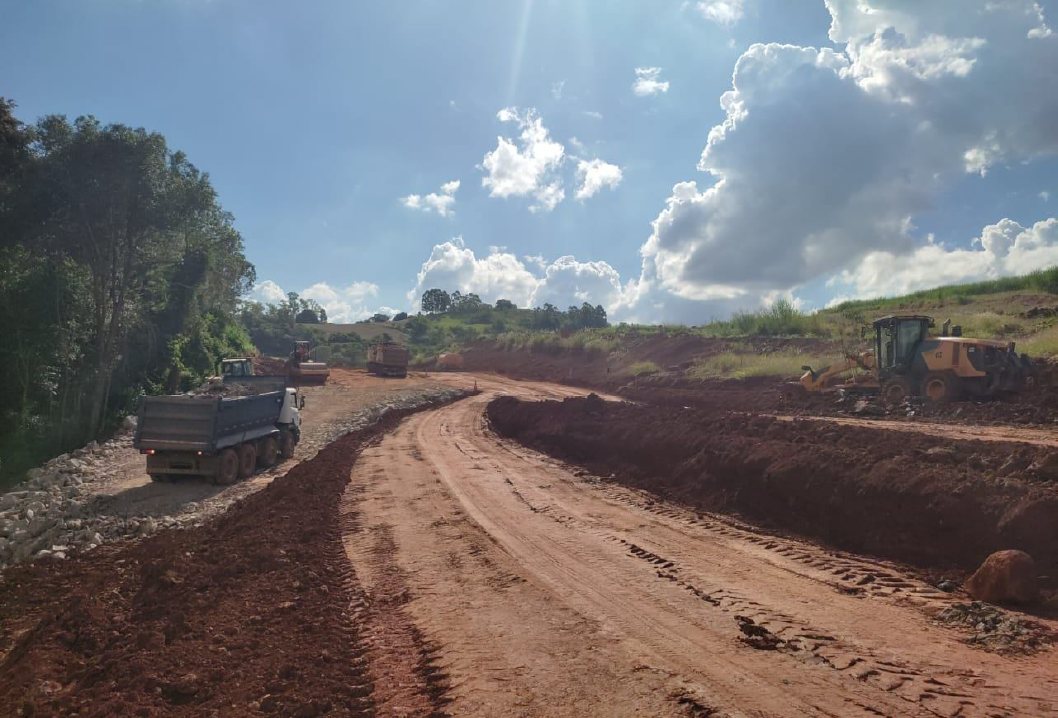 Contorno de Jandaia do Sul - terraplenagem