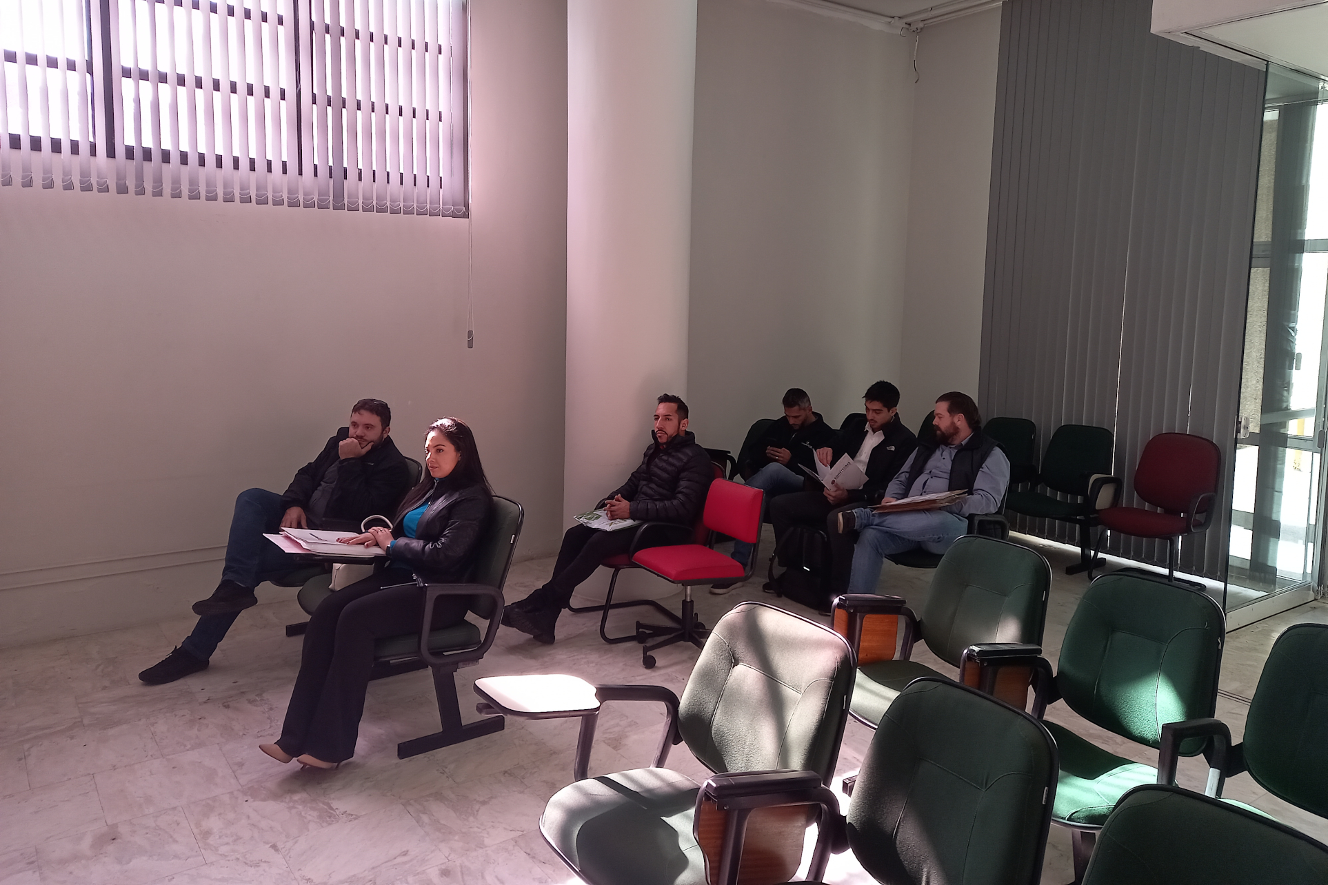 Sessão de abertura de envelopes de preços da conclusão das Marginais de Pitanga