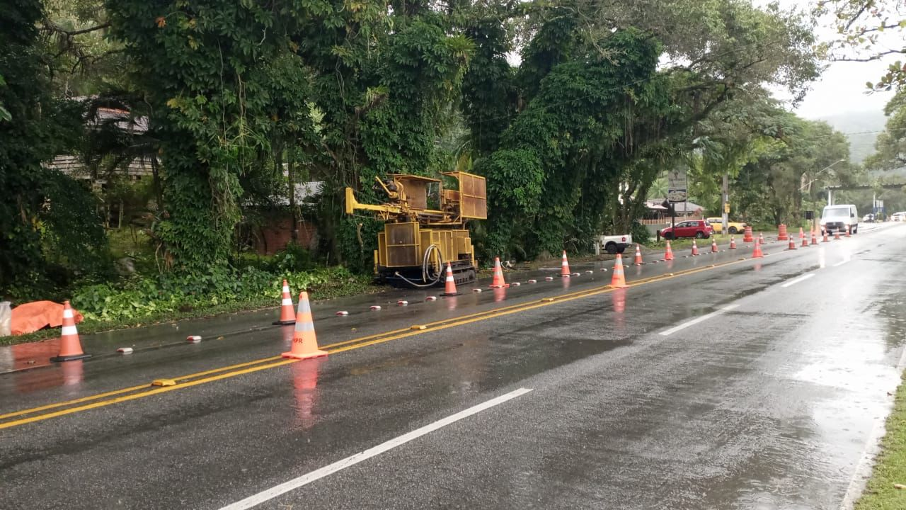 Sondagens da Ponte de Guaratuba na margem ao lado de Matinhos