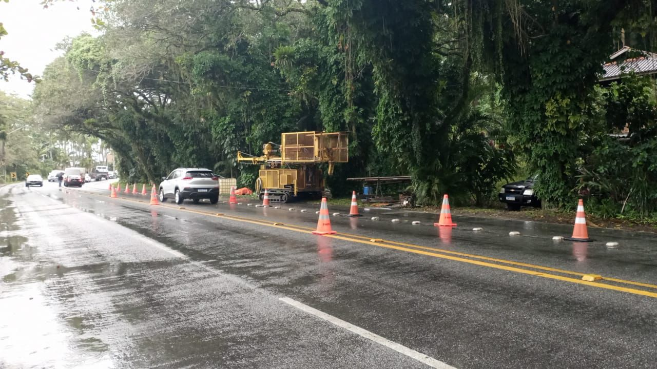 Sondagens da Ponte de Guaratuba na margem ao lado de Matinhos