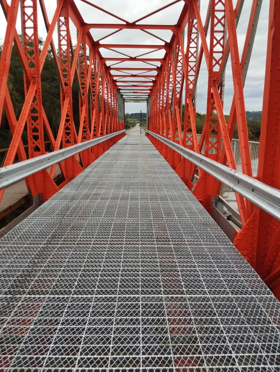 Ponte do Rio da Várzea na PR-427, prestes a ser liberada