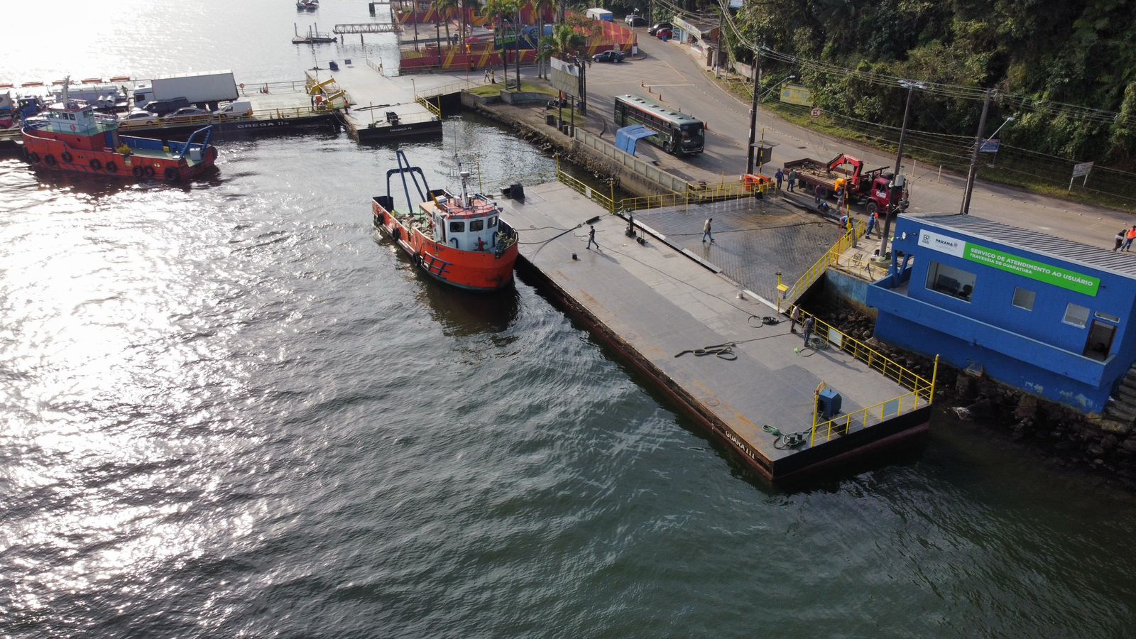 Troca de ponte no ferry boat de Guaratuba