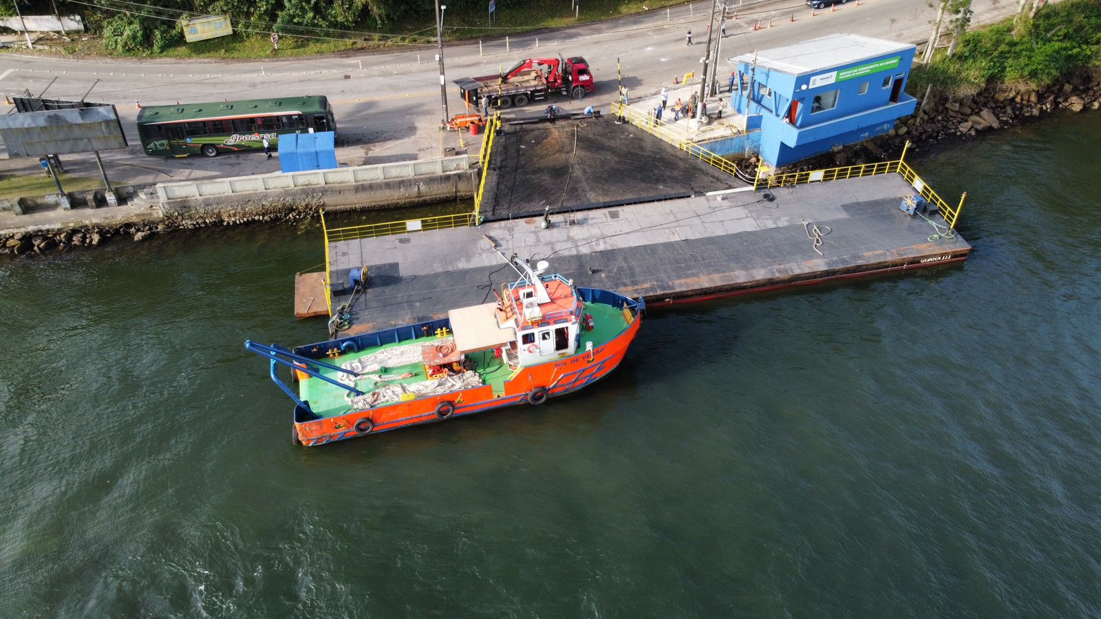 Troca de ponte no ferry boat de Guaratuba