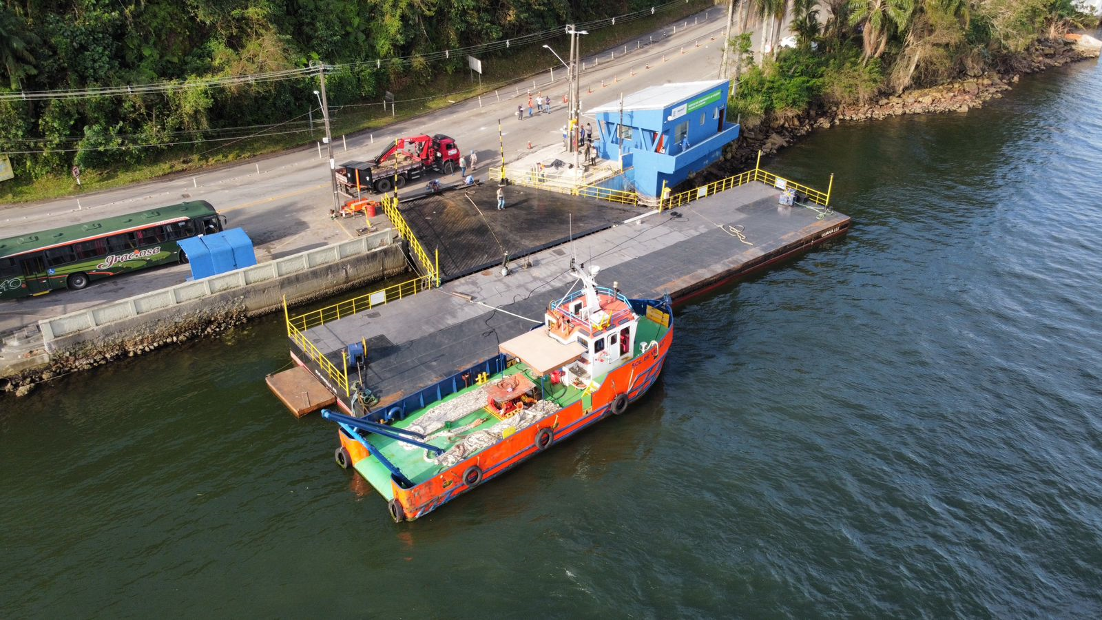 Troca de ponte no ferry boat de Guaratuba