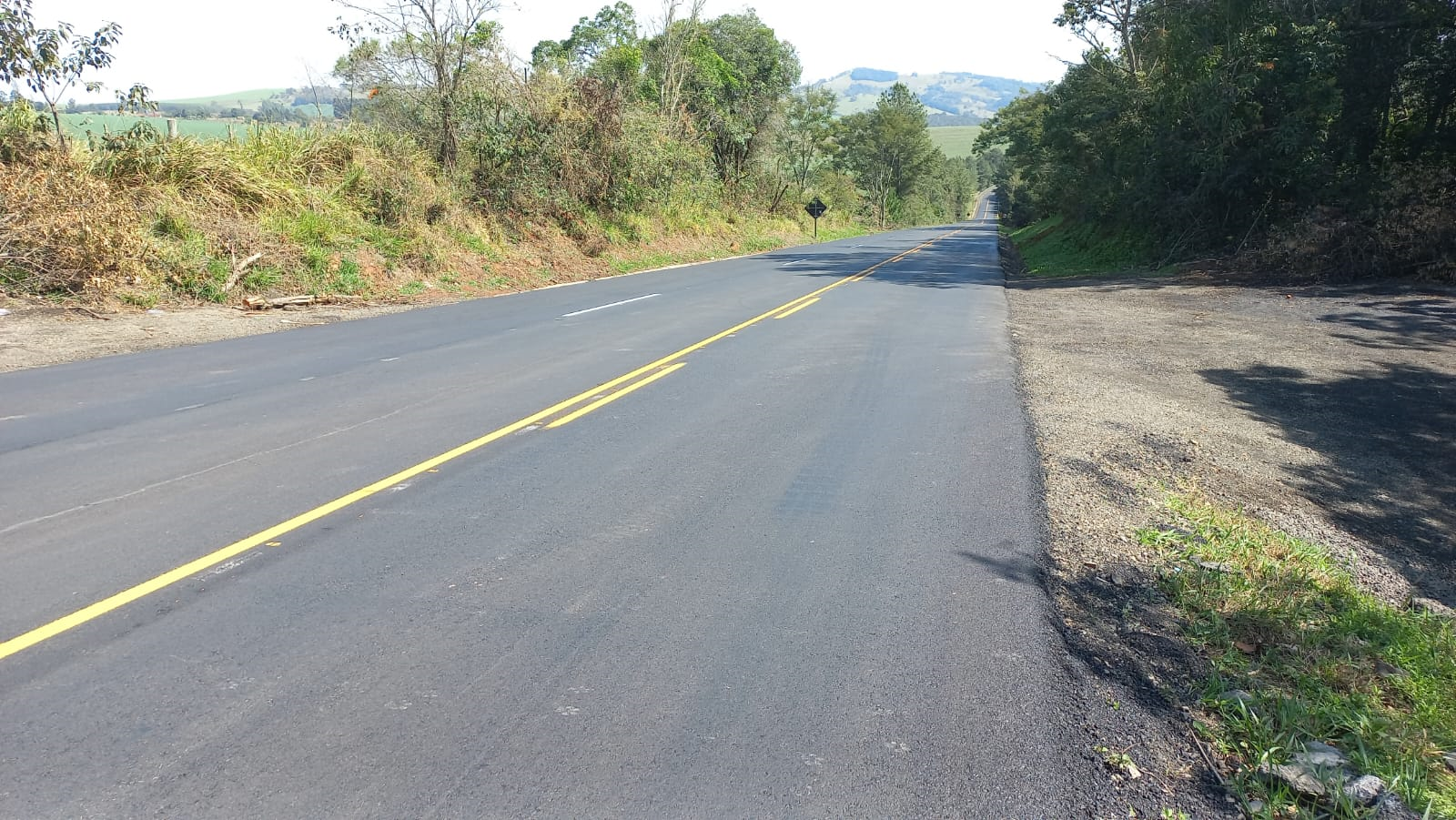 PR-090 Pavimento concluído e sinalização provisória