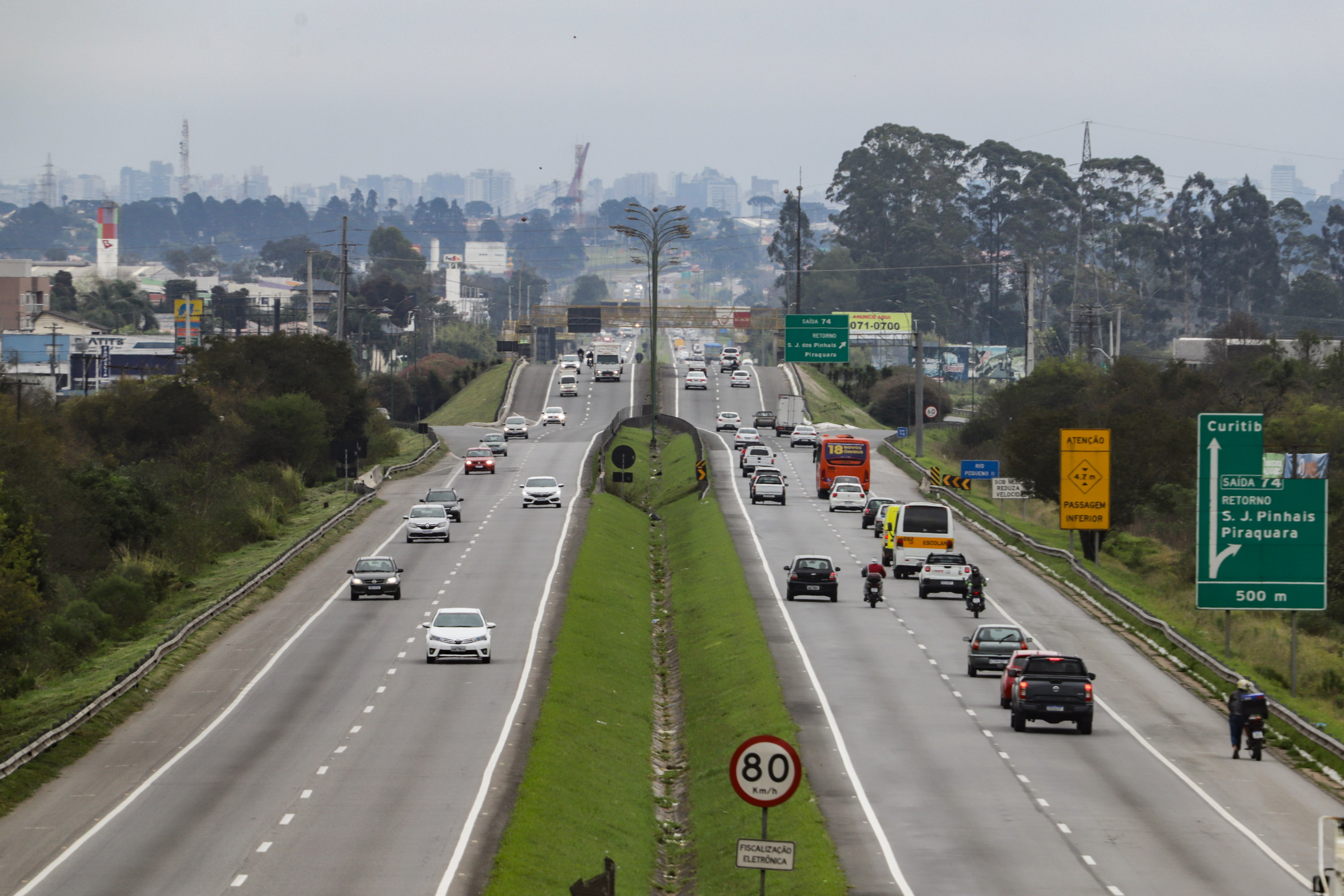 BR-277 entre CURITIBA e LITORAL  O que está ACONTECENDO com essa RODOVIA?  