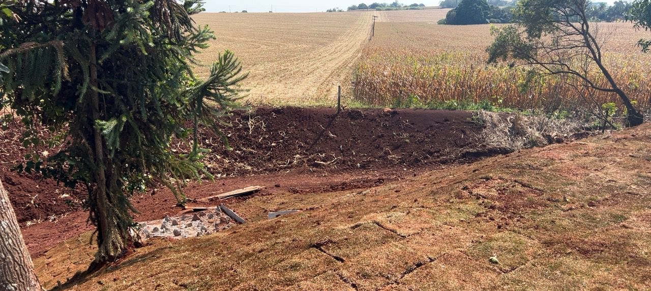 Obra de recuperação de pontos de erosão
