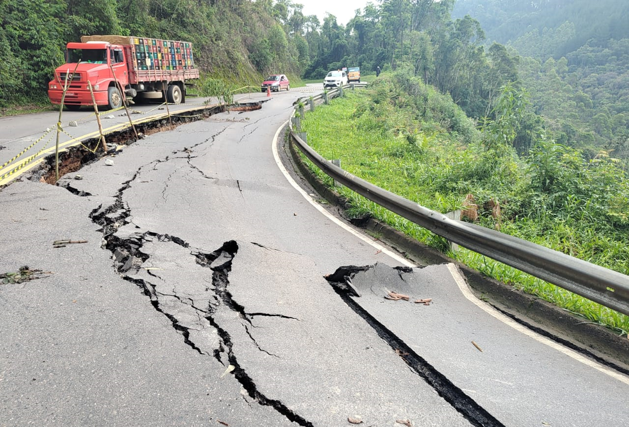 PR-092 em Rio Branco do Sul