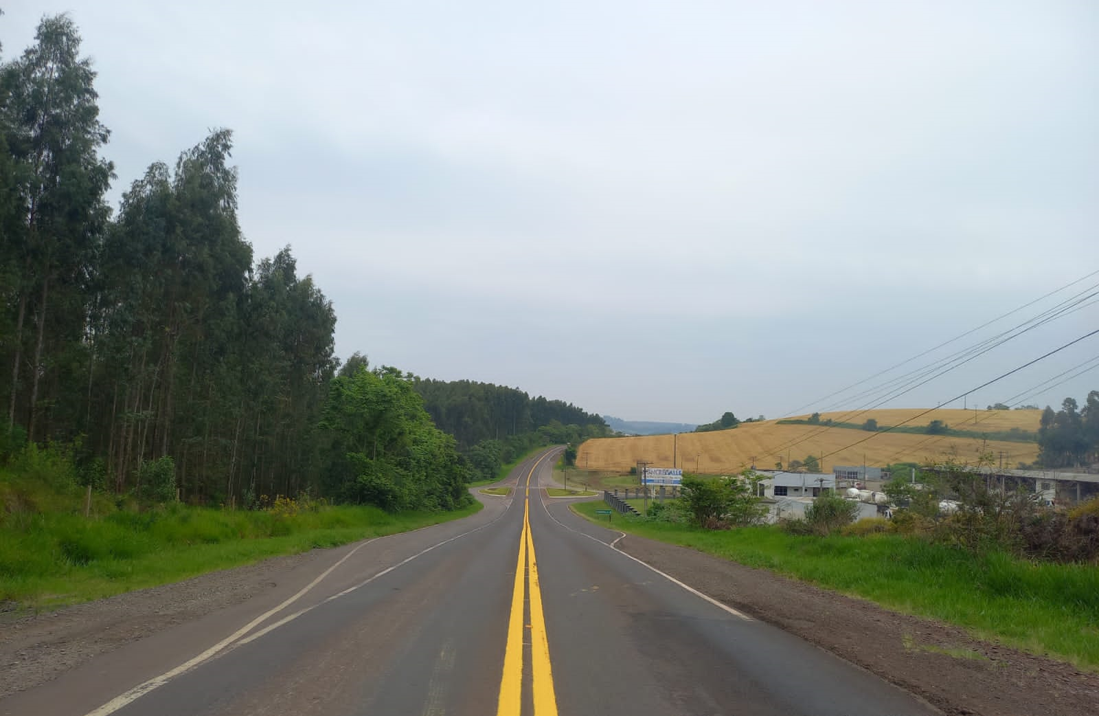 PR-281 em Dois Vizinhos, após serviços do Proconserva