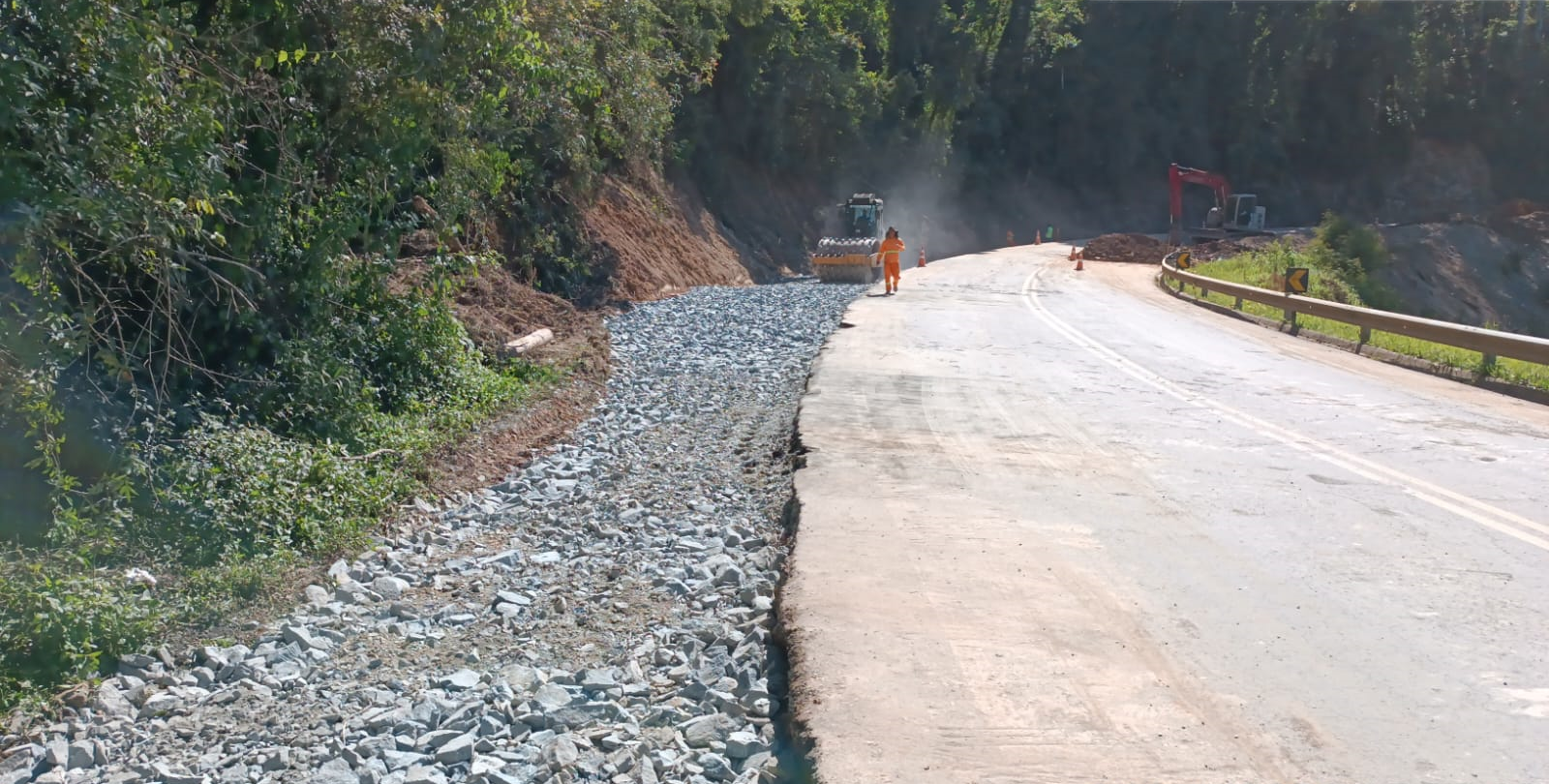 PR-092 em Rio Branco do Sul, implantação de desvio provisório