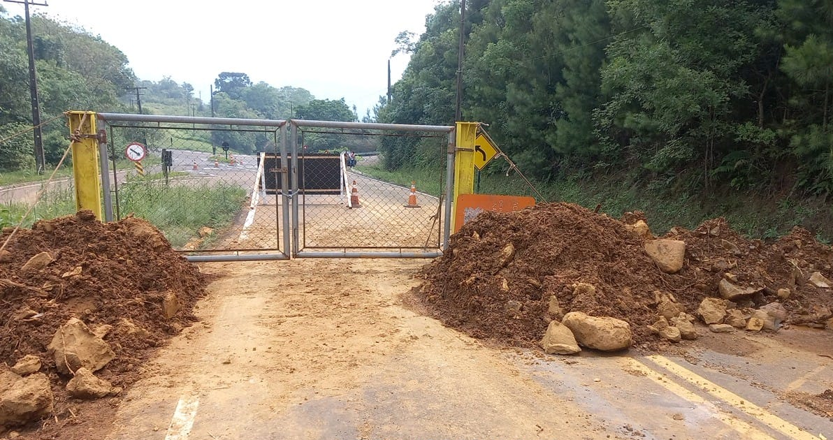 PR-170 Curva da ferradura em Pinhão