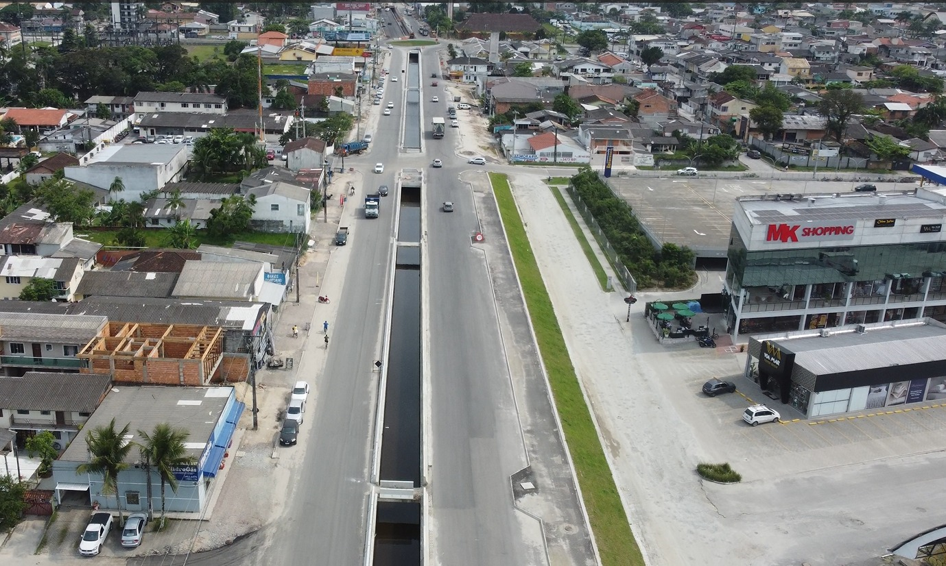 Canal de macrodrenagem do Rio da Draga em Matinhos