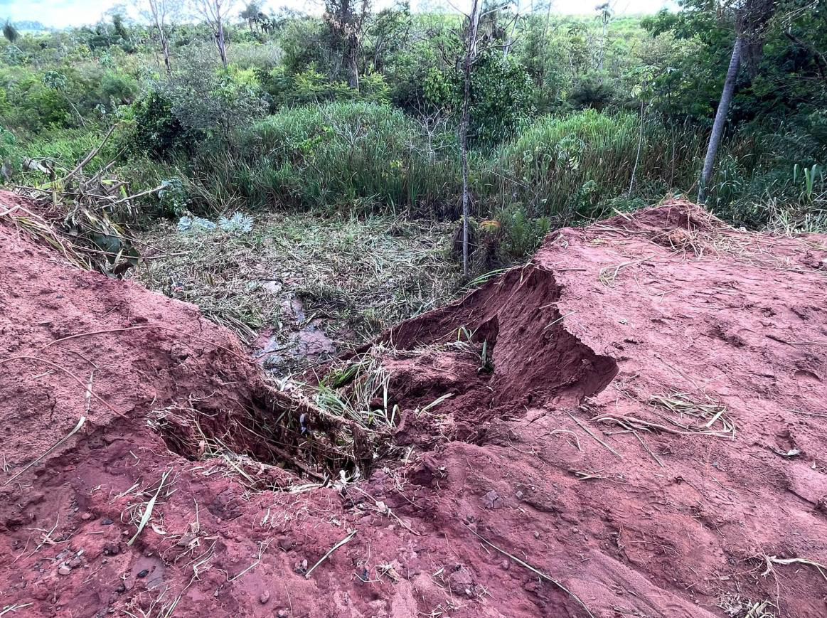 PR-477 Erosão no bordo da pista