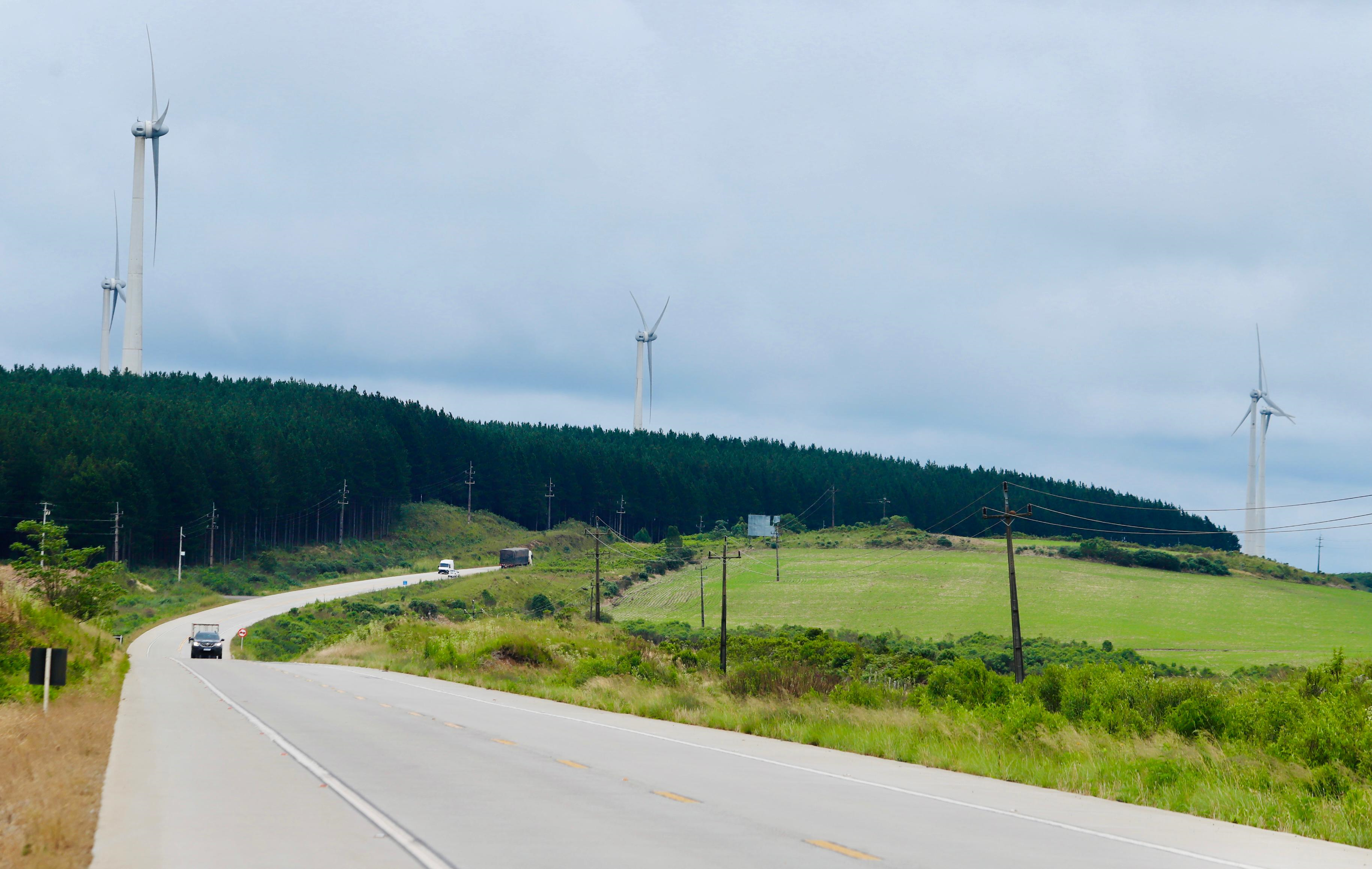 Whitetopping da PRC-280 entre Palmas e o trevo Horizonte