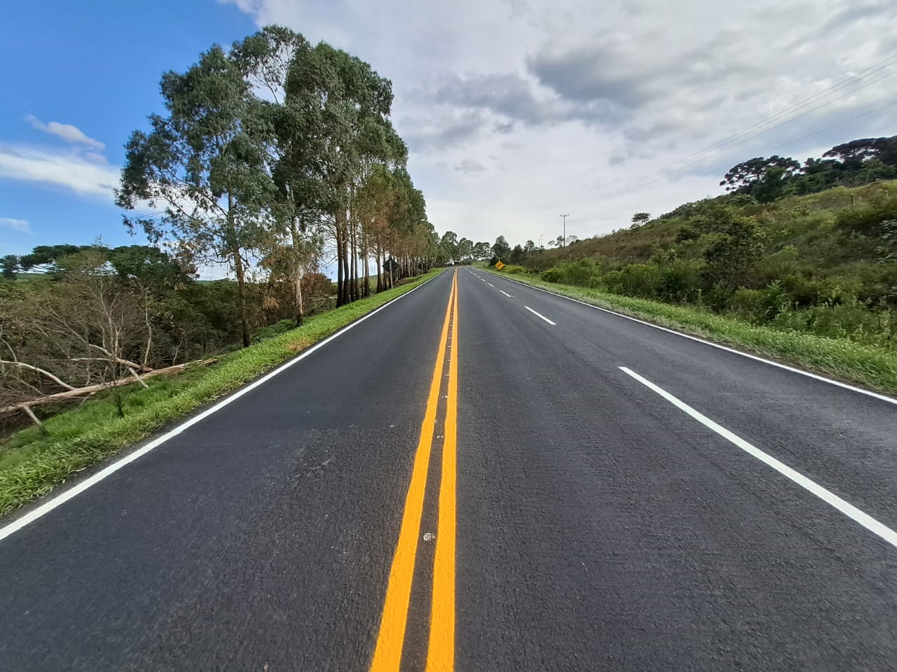 PR-090 em Piraí do Sul, serviços de sinalização após microrrevestimento