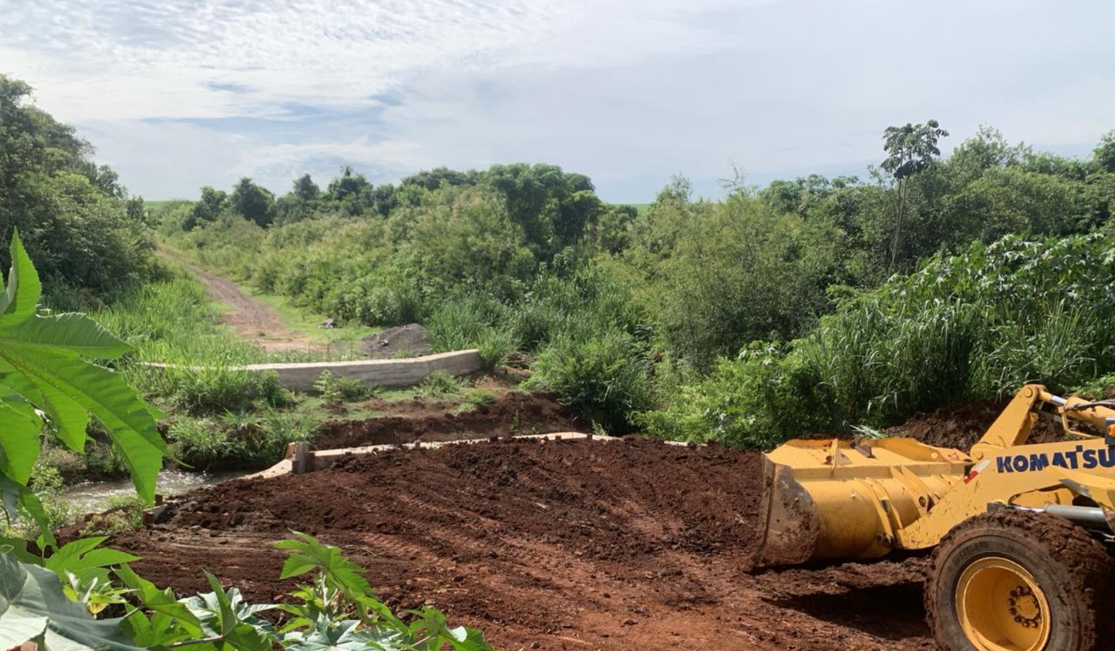 Cabeceiras da ponte sobre o Rio Assú já executadas