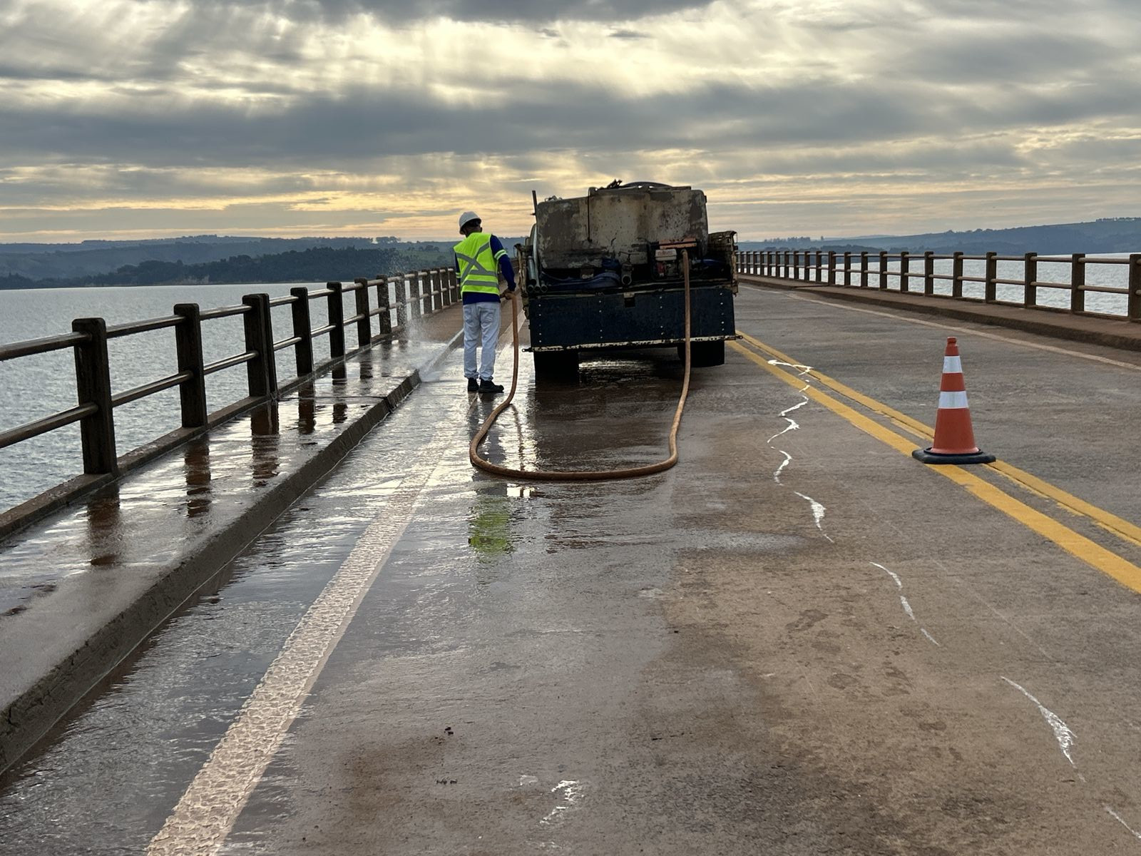 Início da reforma da ponte sobre a Represa de Chavantes entre Carlópolis e Fartura