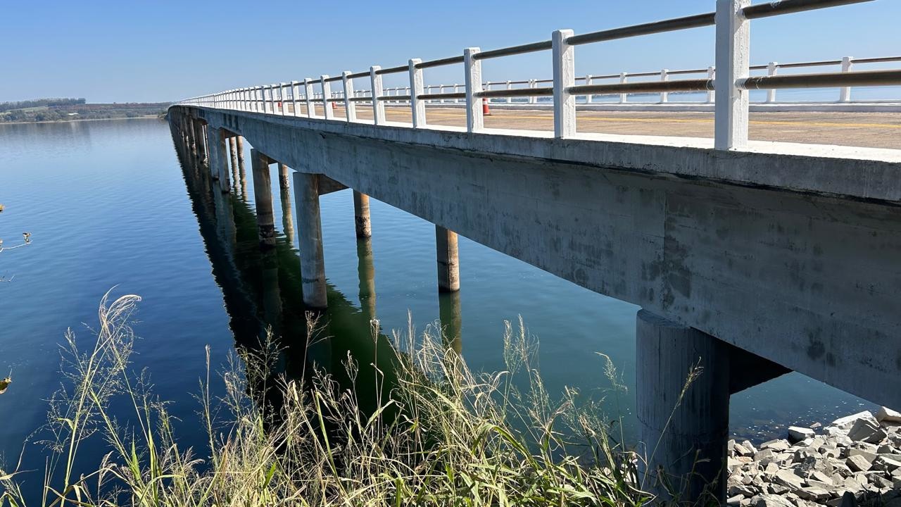 Reforma da ponte sobre a Represa Chavantes, entre Carlópolis e Fartura (SP)